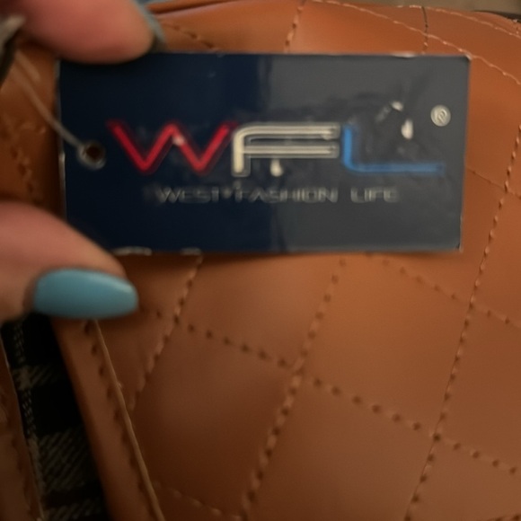 West Fashion Life (WFL) Duck boots Size 7, NWT - Picture 7 of 7